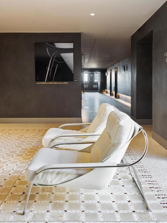 ME Milan Il Duca - Resim 44