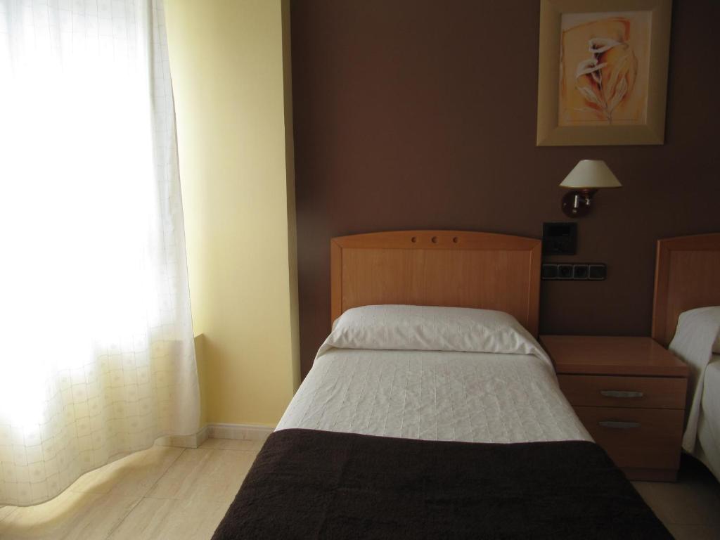 Hostal Meseguer, El Altet – Updated 2023 Prices