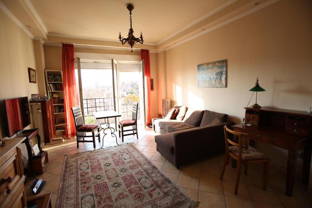 Posedenie v ubytovaní Panoramic Hideaway in Central Buda