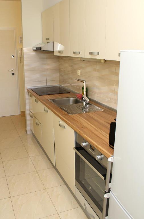 Kuchyňa alebo kuchynka v ubytovaní Apartment MEL
