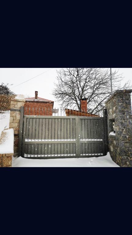 Fotografie z fotogalerie ubytování VILA RIRA - Rrajcë, Shebenik v destinaci Përrenjas