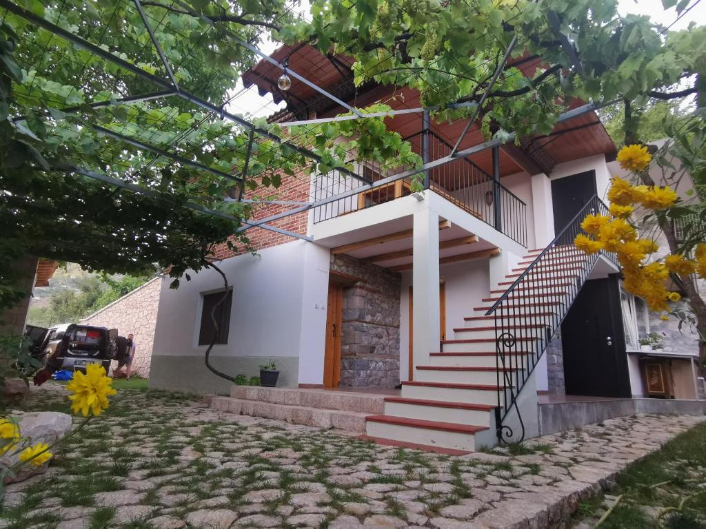 VILA RIRA - Rrajcë, Shebenik - Image 5