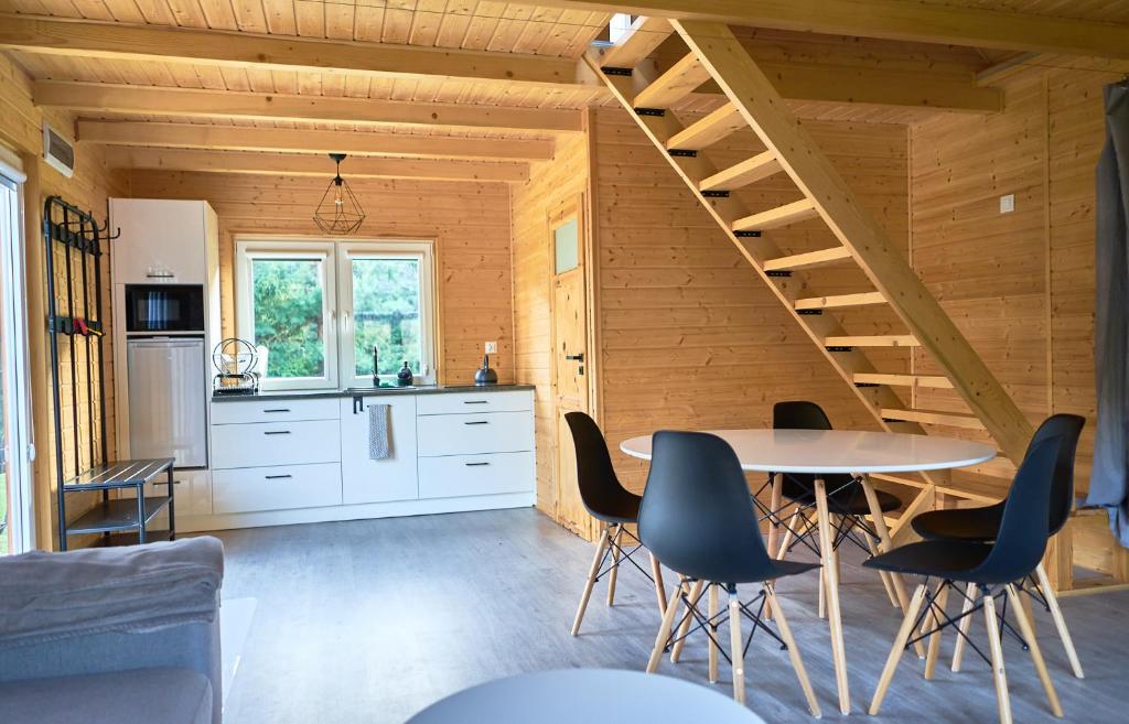 Posedenie v ubytovaní Domek w Górach Sowich "Go Sowie" Jacuzzi Basen Sauna