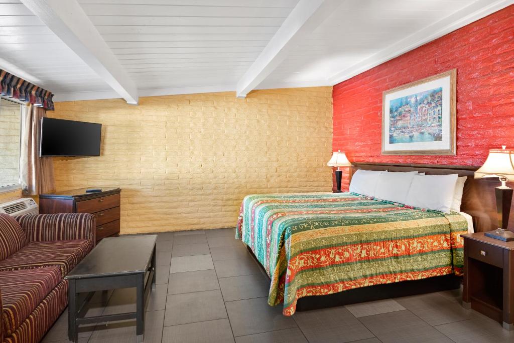 Fallbrook Country Inn - 标准的国王室