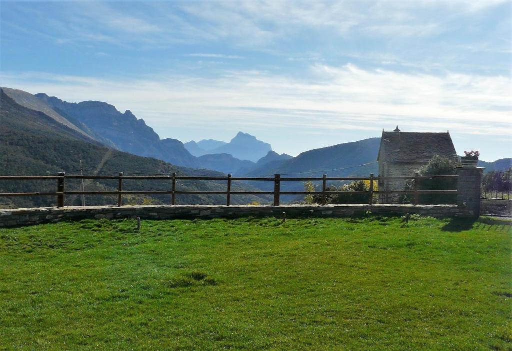 Táj Show holiday homes közelében