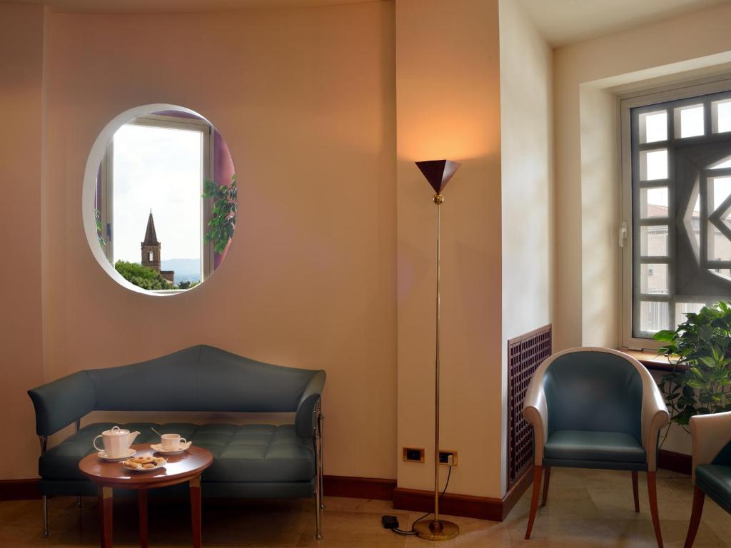 Zona d'estar a Sangallo Palace
