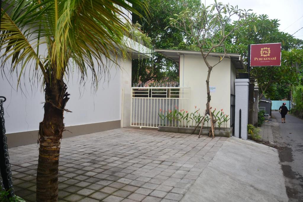 Puri Kesari Guest House - 9