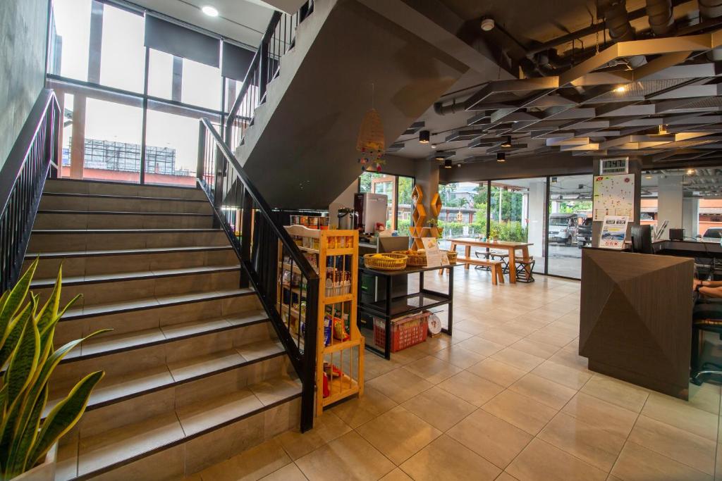 Kuchyň nebo kuchyňský kout v ubytování WE Terminal Hotel