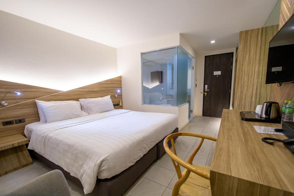 
Deluxe Double Room
