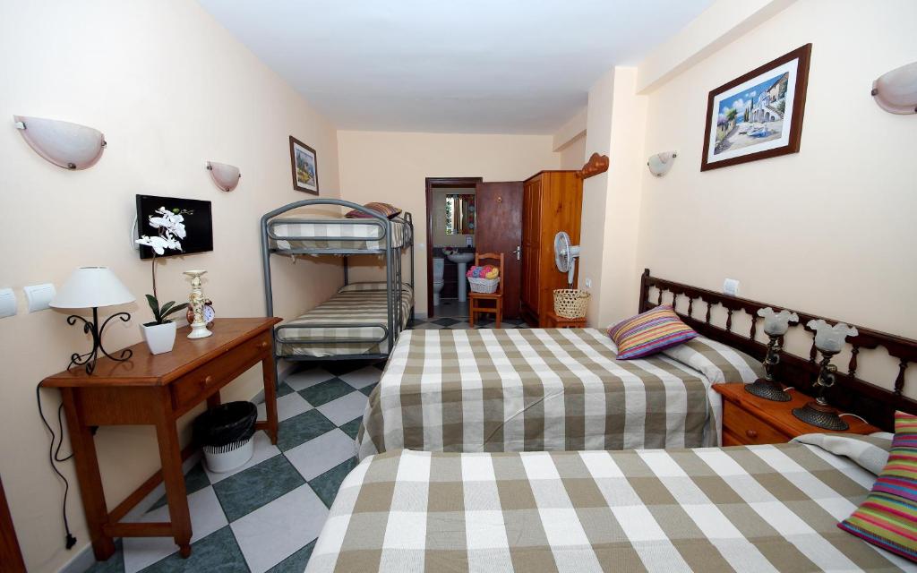 Pensión Aduar - Resim 9