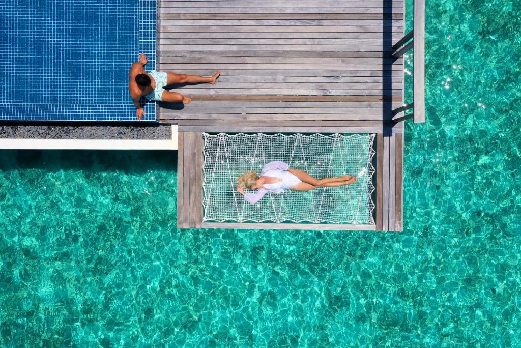 Balkón nebo terasa v ubytování Radisson Blu Resort Maldives with 50 percent off on Sea Plane round trip 03 nights & above