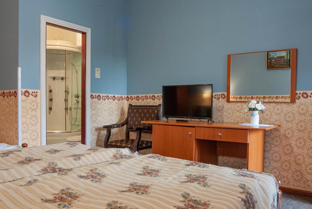 Jelen salaš - Family Room With Bathroom