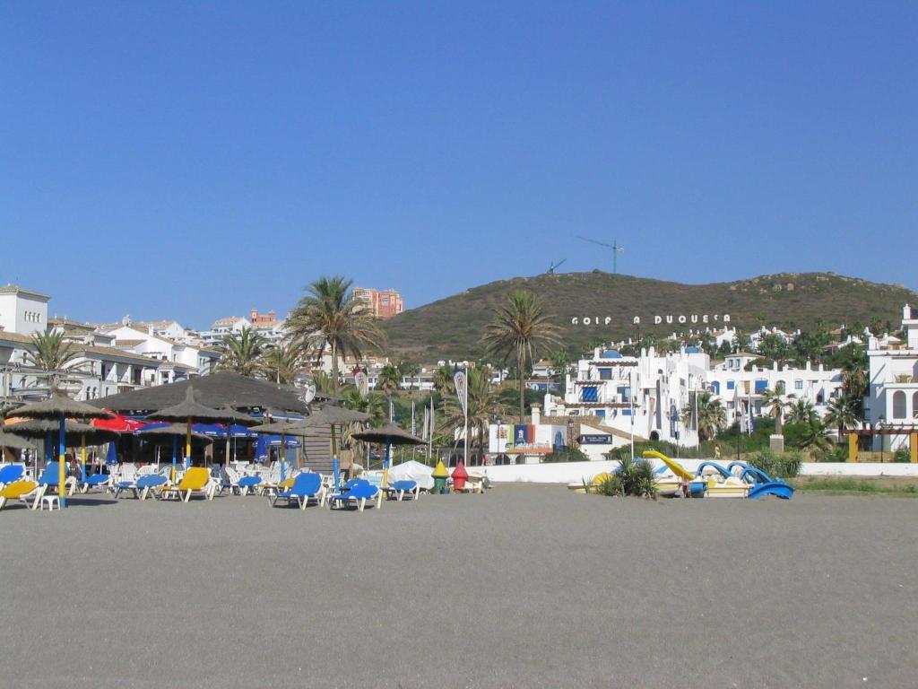 Fotografia z galérie ubytovania 28 Mikonos Playa in Puerto de la Duquesa 2 bed 2 bath apartment ideally located to the beach & marina v destinácii Castillo de Sabinillas