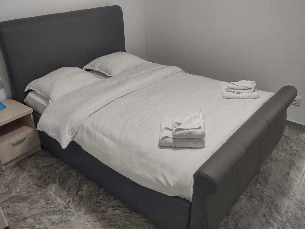 Postel nebo postele na pokoji v ubytování Hotel Ema&Zain