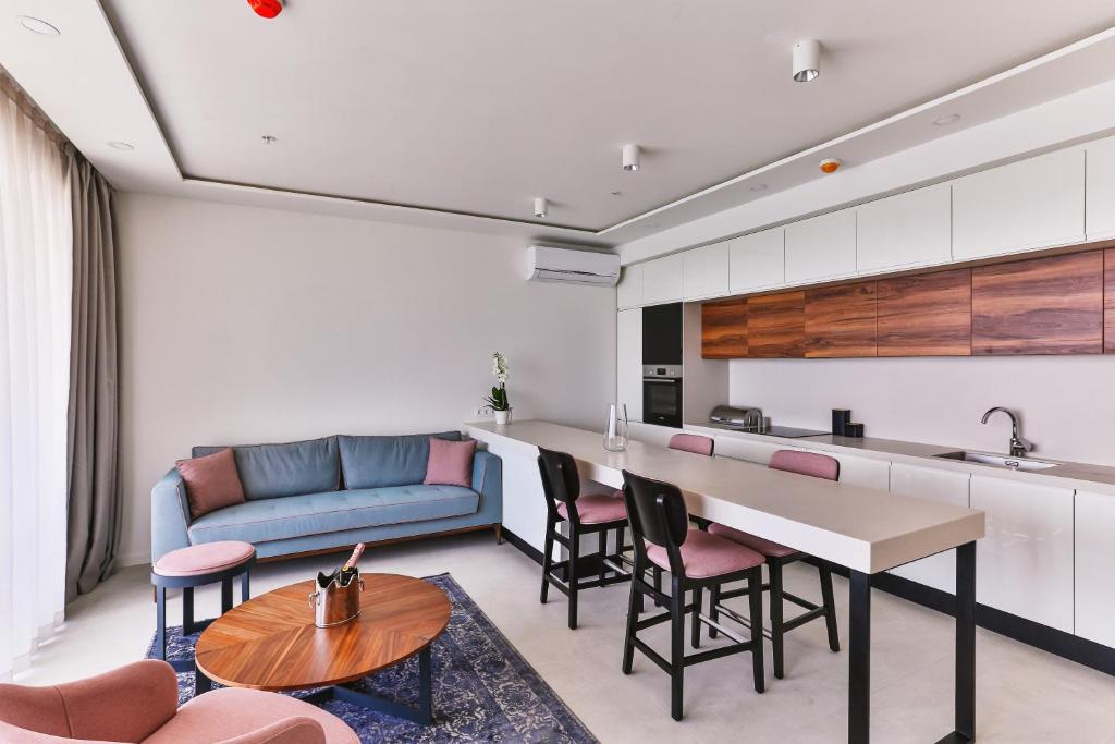 Posezení v ubytování Sunraf Luxe Apartments