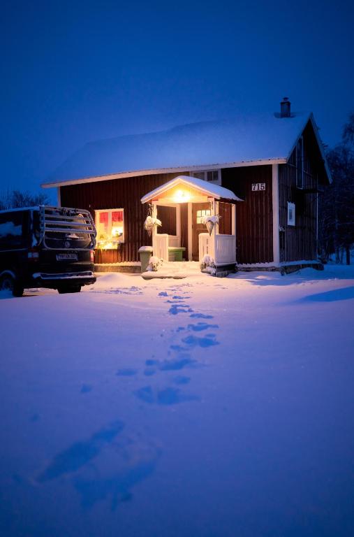 Grindstugan på Fyrås Gård v zimě