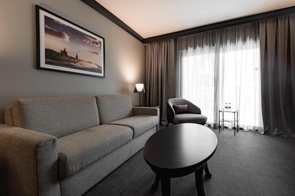 InterContinental Malta, an IHG Hotel - Suite Familiar Con Acceso A Club Lounge