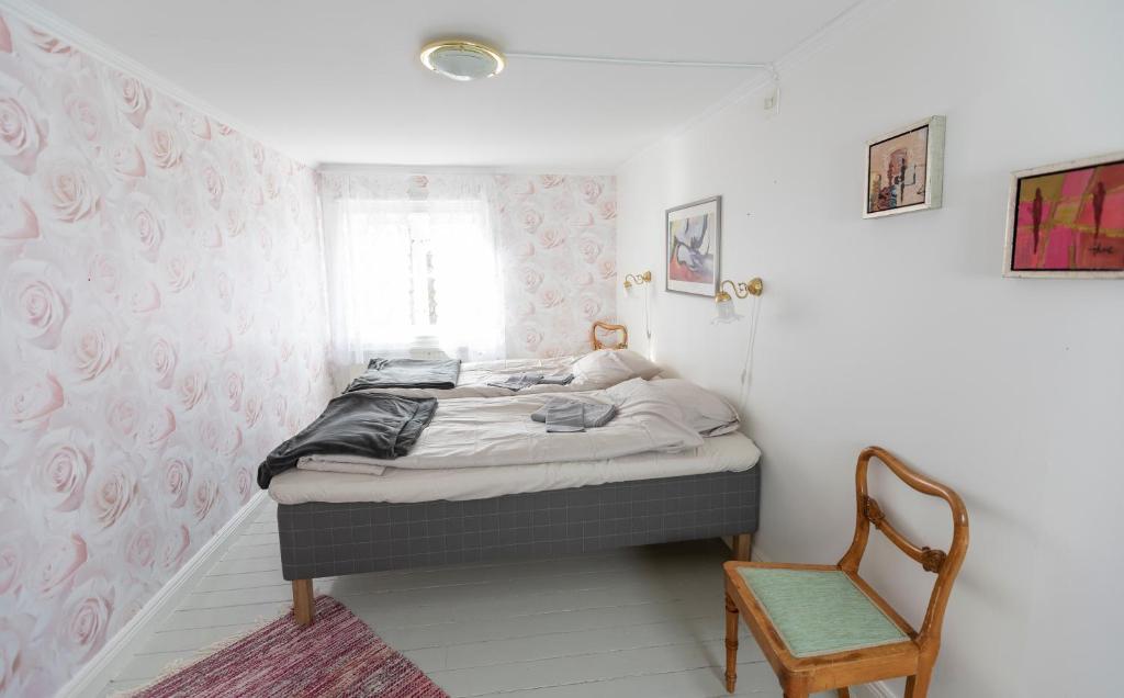 Postel nebo postele na pokoji v ubytování Lyrsta R B&B