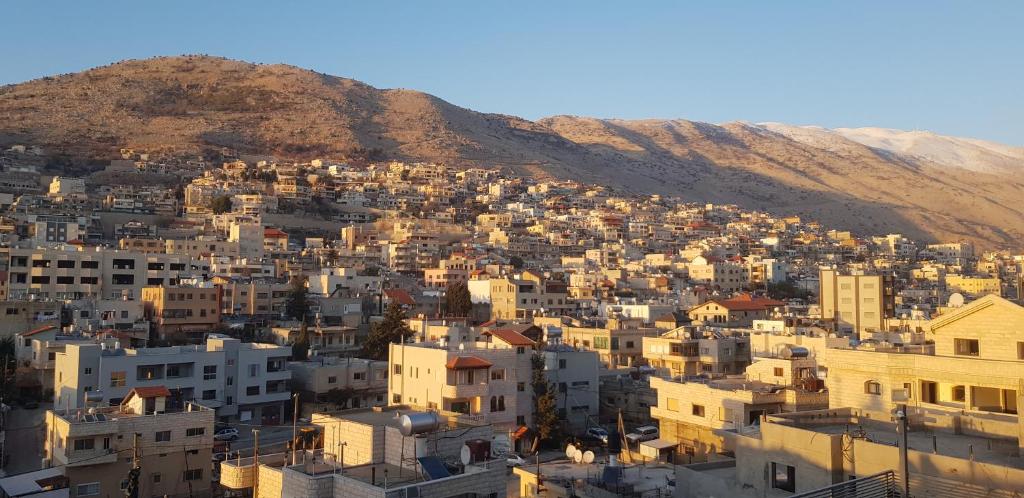 נוף הרים כללי או נוף הרים שצולם מבית הנופש
