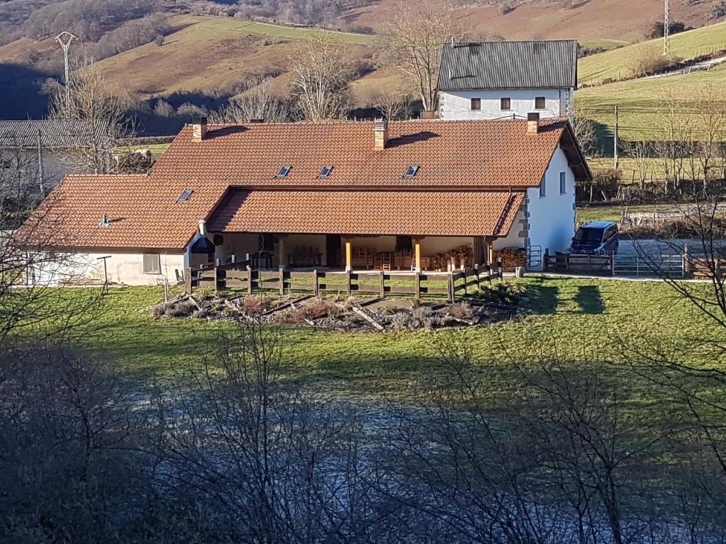 reservar en Hostal Rural Iratiko Urkixokoa