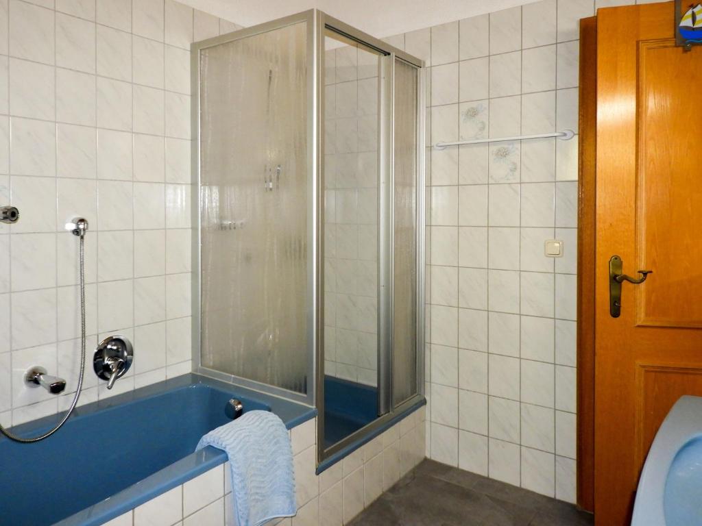 Kúpeľňa v ubytovaní Apartment Piz Mundin by Interhome