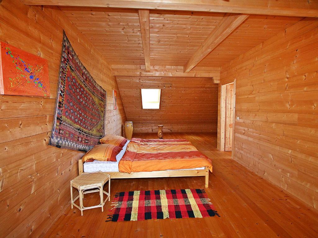 Postel nebo postele na pokoji v ubytování Holiday Home Haus Fries by Interhome