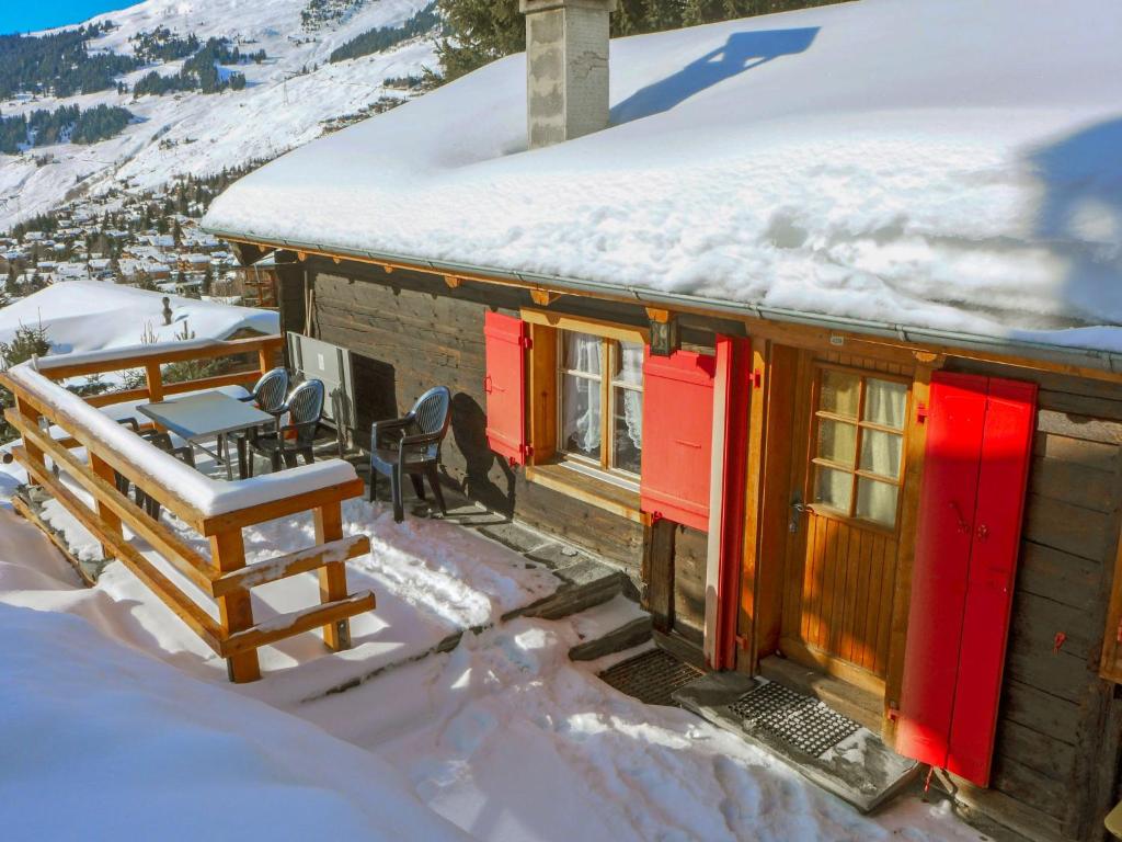 Chalet La Pive by Interhome v zimě