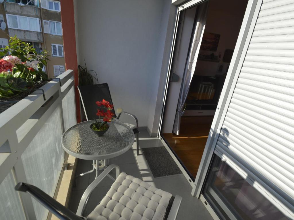 Zdjęcie z galerii obiektu Apartment Pinezic by Interhome w Rovinj