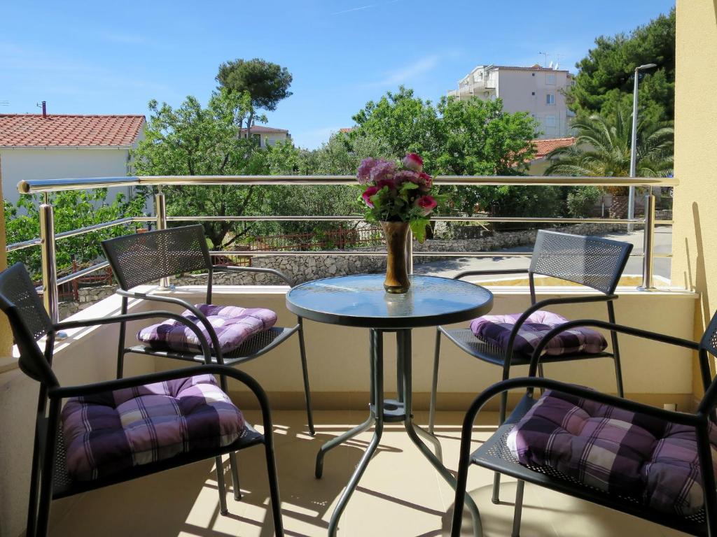 Apartment Andjelka-1 by Interhome