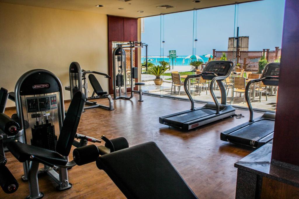 Fitness centrum a/nebo fitness zařízení v ubytování Beau Site Belle Vue Hotel