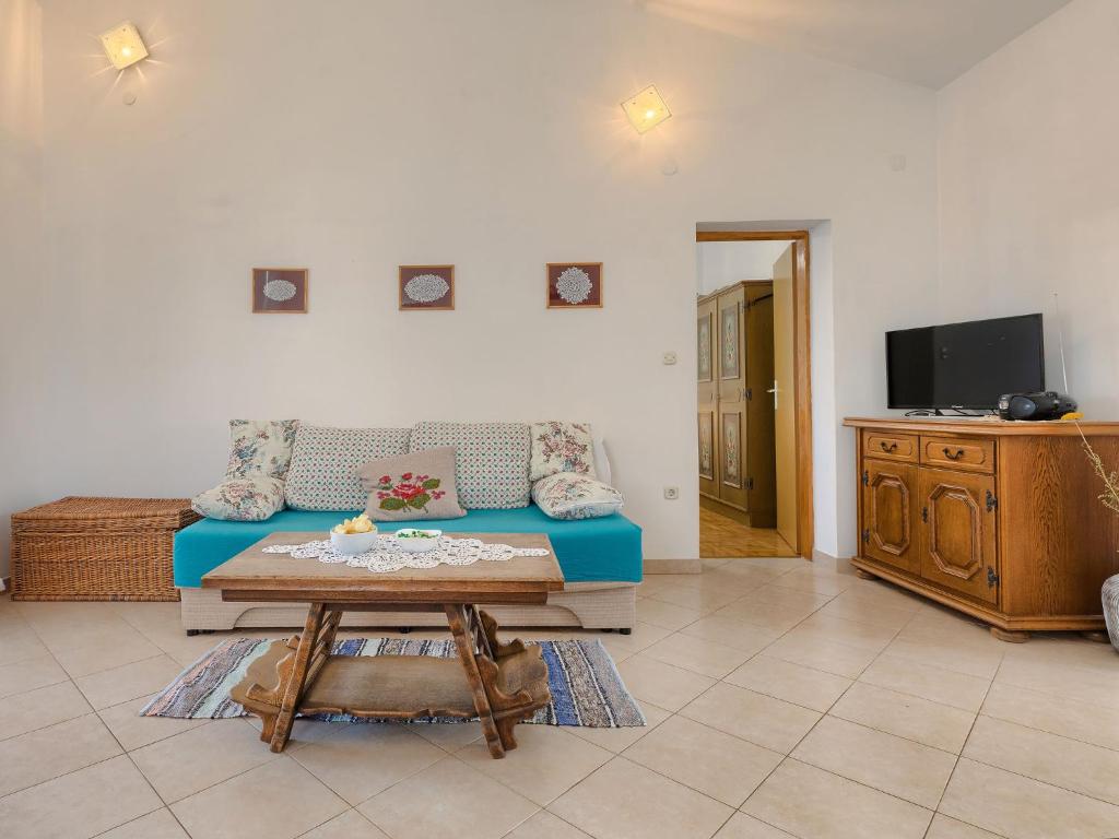 Telewizja i/lub zestaw kina domowego w obiekcie Holiday Home Ana Lucija by Interhome