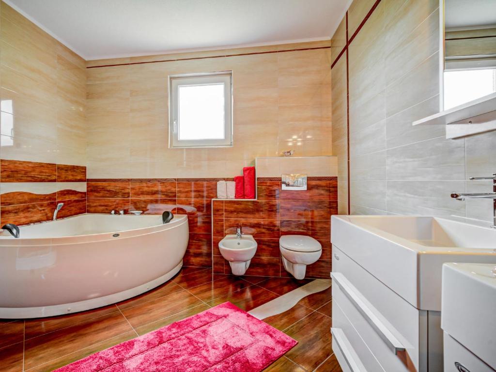 Kúpeľňa v ubytovaní Apartment Tommy-1 by Interhome