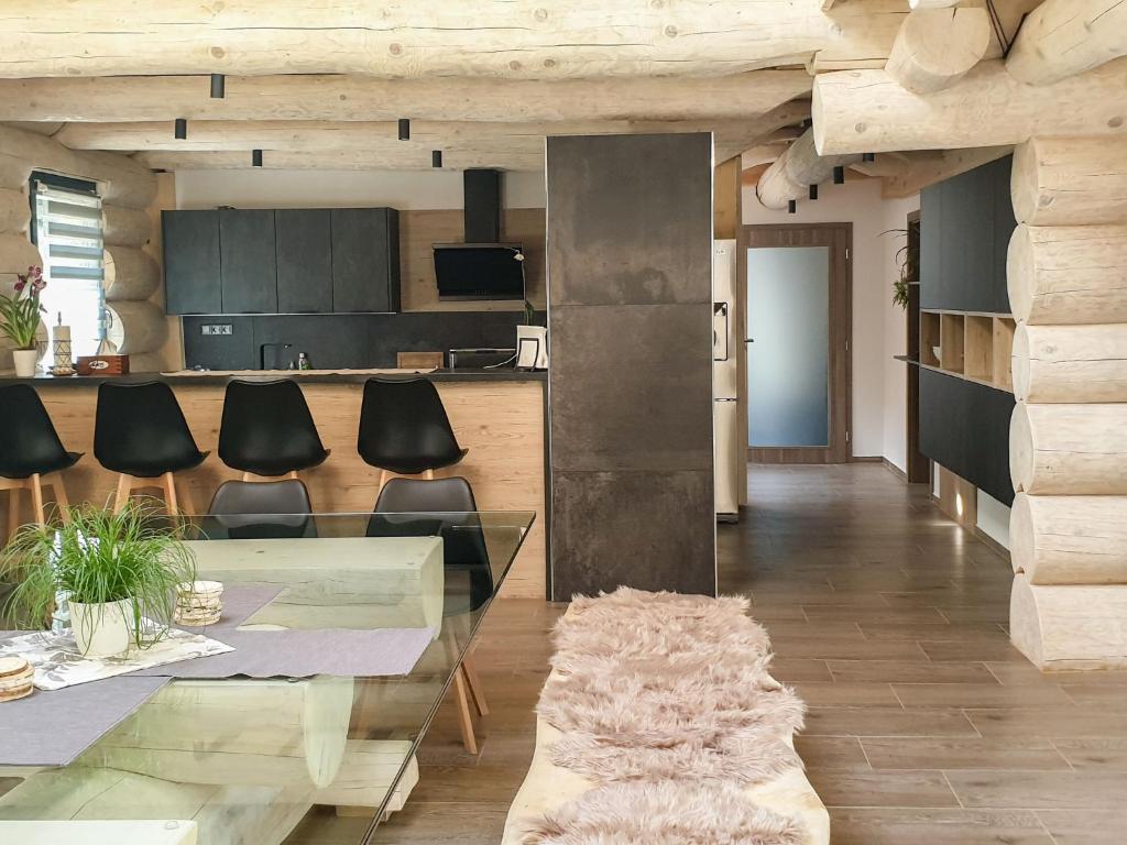 Kuchyň nebo kuchyňský kout v ubytování Chalet Srub Kuří by Interhome