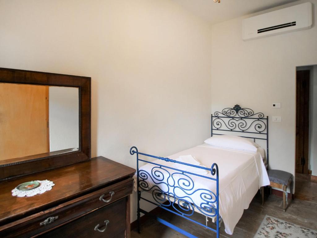 A bed or beds in a room at Holiday Home Gemma by Interhome