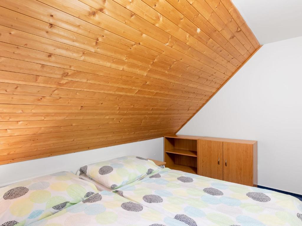Postel nebo postele na pokoji v ubytování Holiday Home Holiday Hill 29 by Interhome