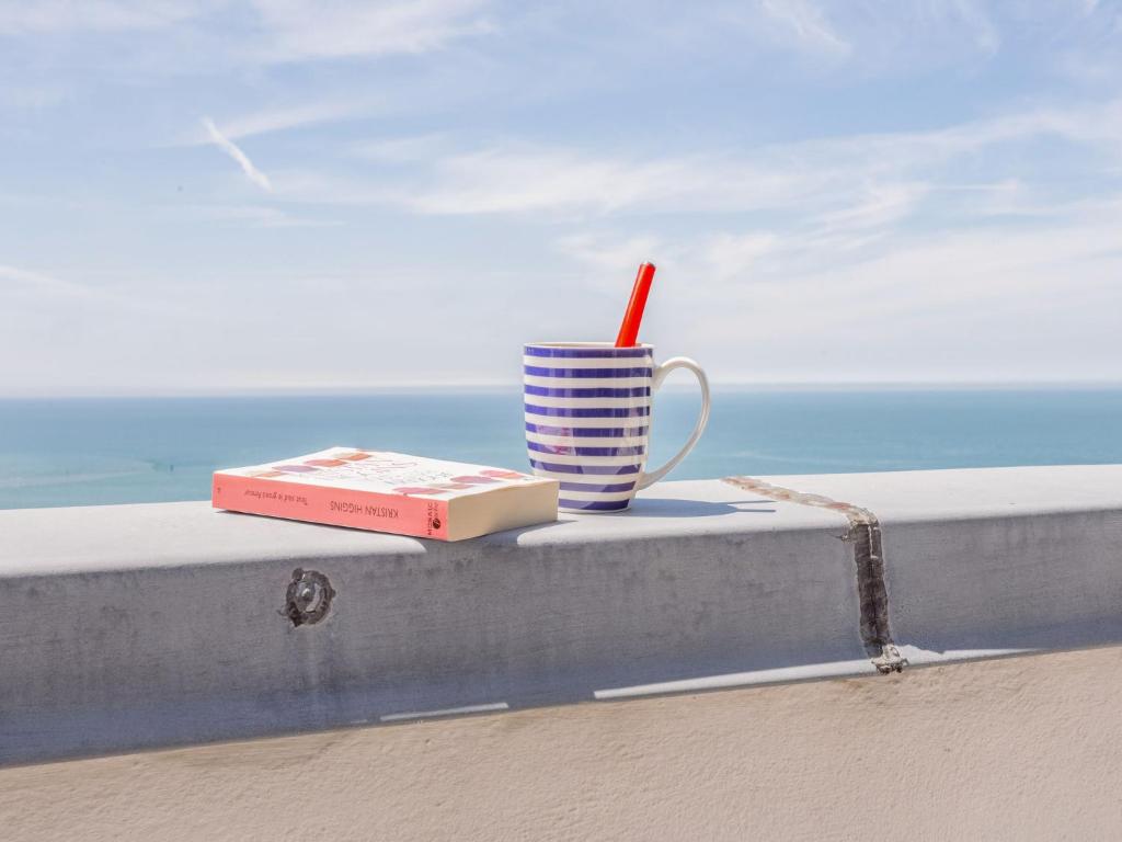 Photo de la galerie de l'établissement Apartment Le Clos des Ormeaux by Interhome, à Trouville-sur-Mer