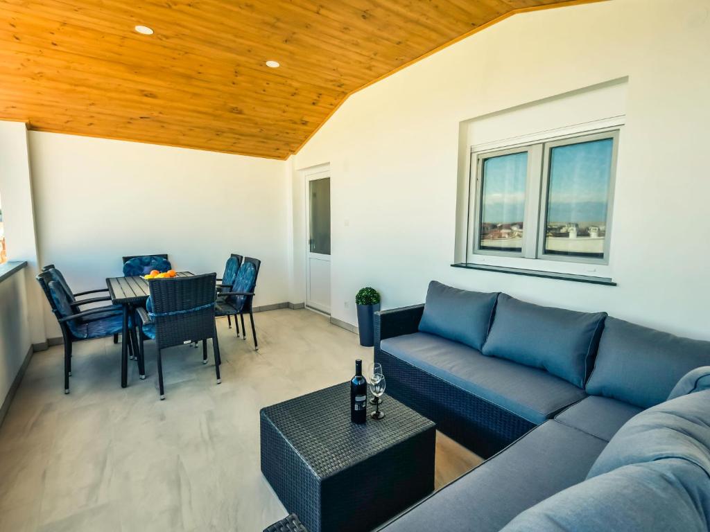 Posezení v ubytování Apartment Matanovi Dvori-2 by Interhome