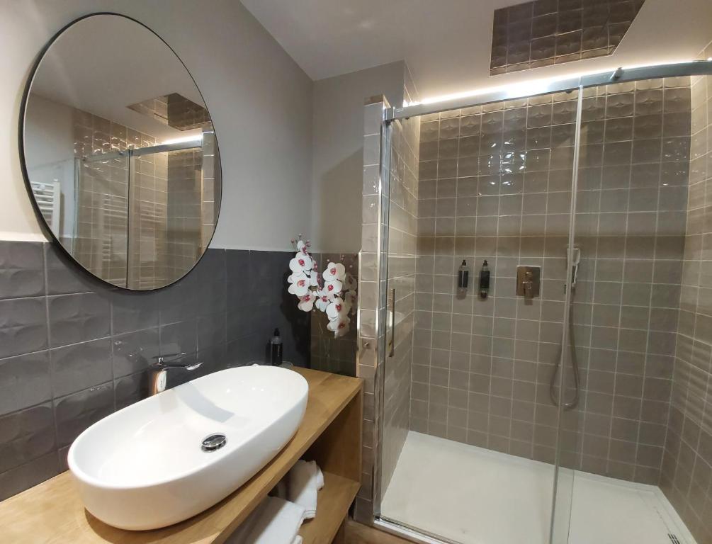 Habital Suites - Deluxe Kamer Met Kingsize Bed