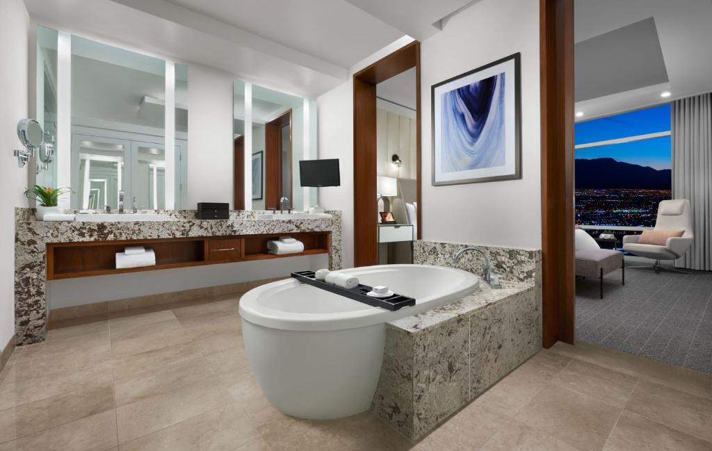 Hotel photo 36