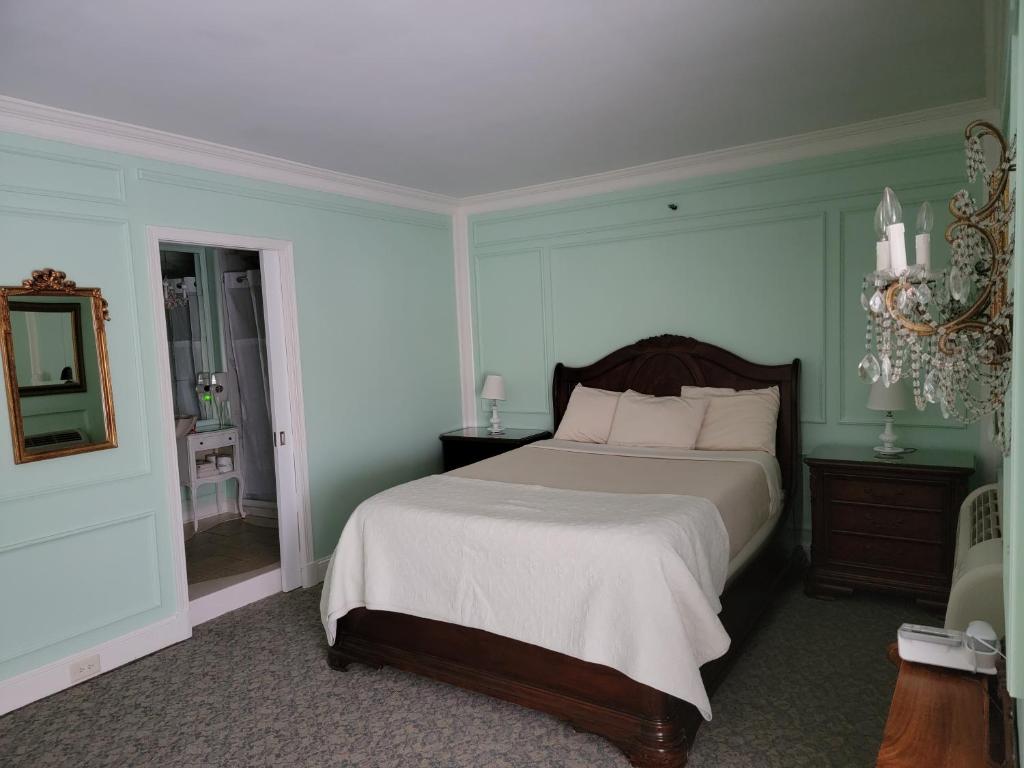 Lowell Inn - Deluxe Dreibettzimmer