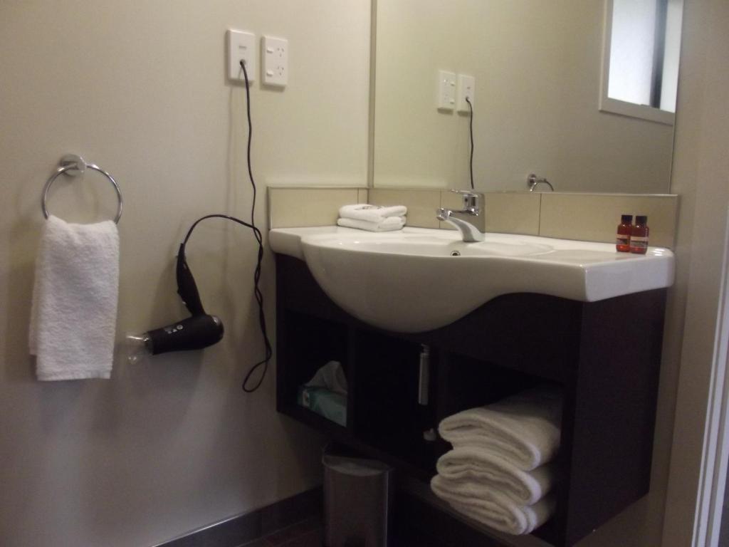 Arena Court Motel - Resim 19