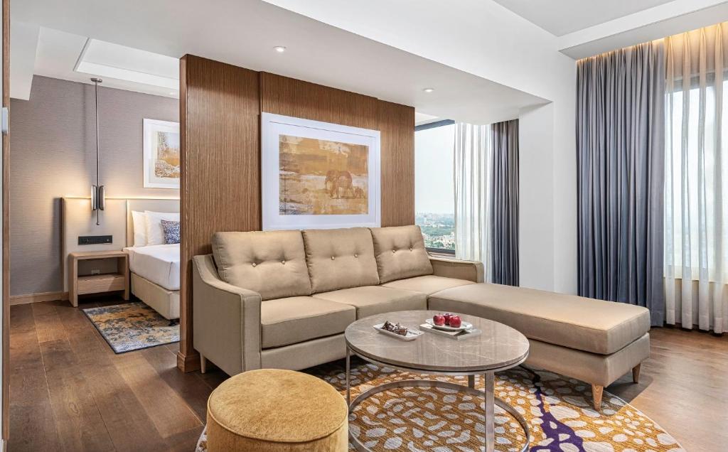 Posezení v ubytování Vivanta Bhubaneswar DN Square