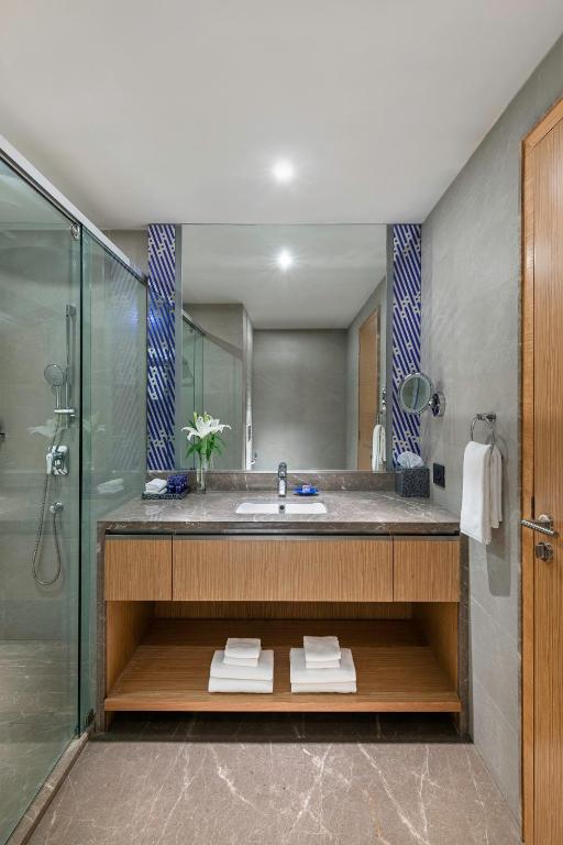 Koupelna v ubytování Vivanta Bhubaneswar DN Square