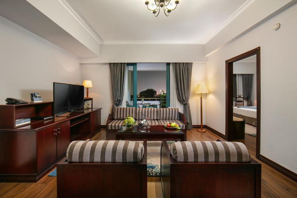 The Tray Hotel Hai Phong - Suite