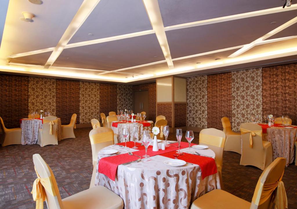 Restaurace v ubytování E Hotel