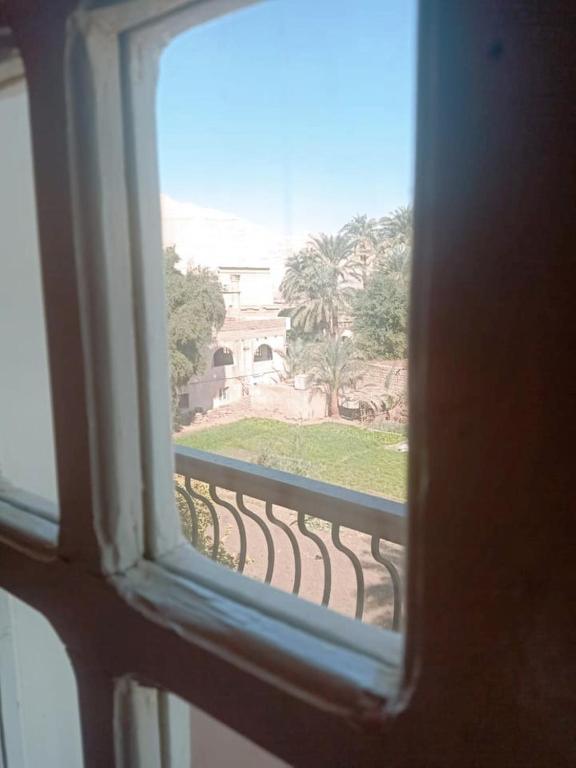 Nespecifikovaný výhled na hory nebo výhled na hory při pohledu z hotelu