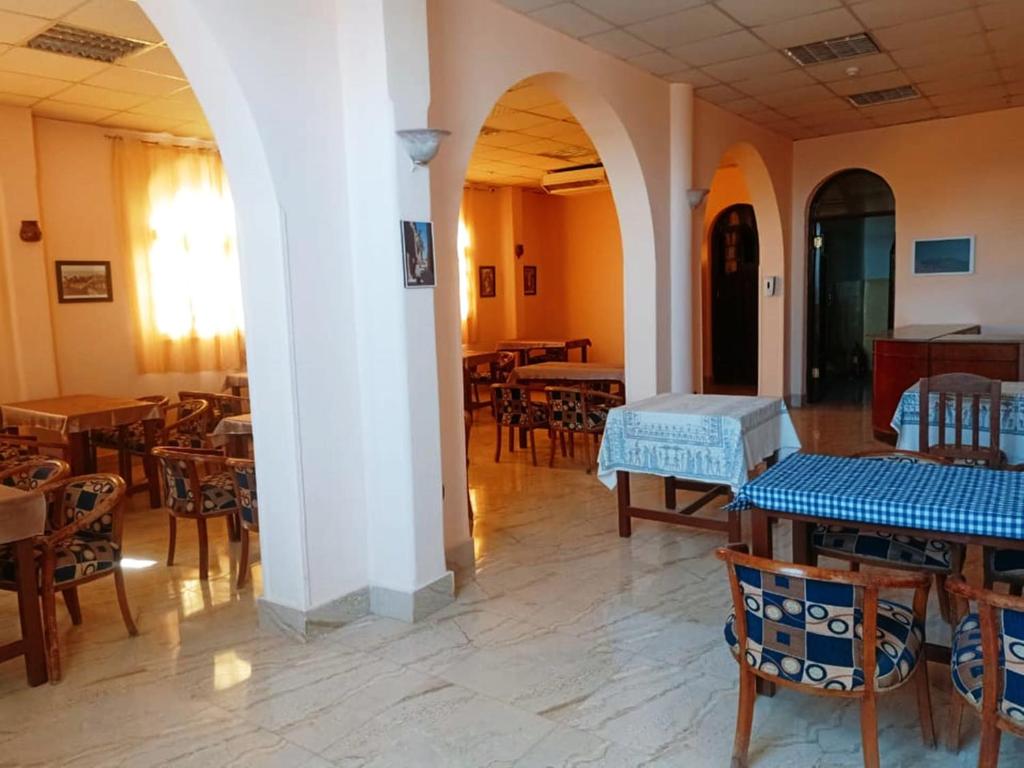 Posezení v ubytování Amenophis Hotel