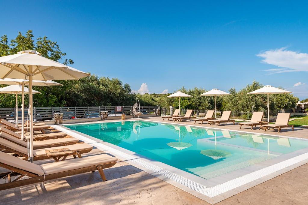 Bazén v ubytování Urania Hotel nebo v jeho okolí