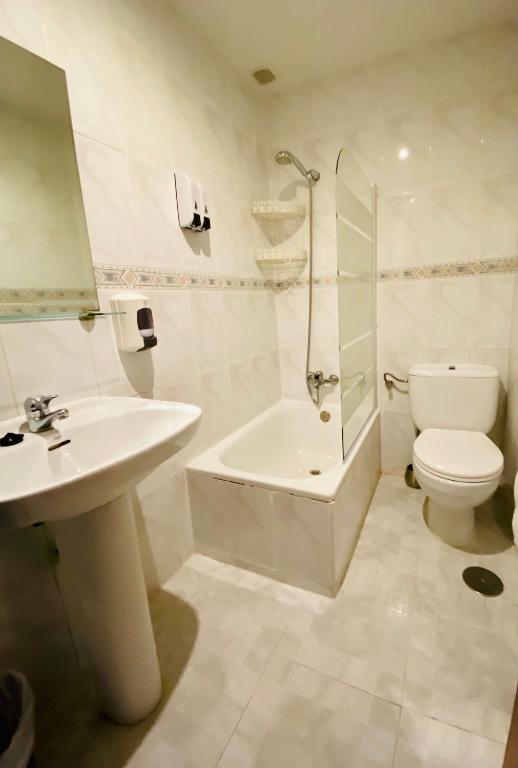 Koupelna v ubytování Hostal Sol Naciente