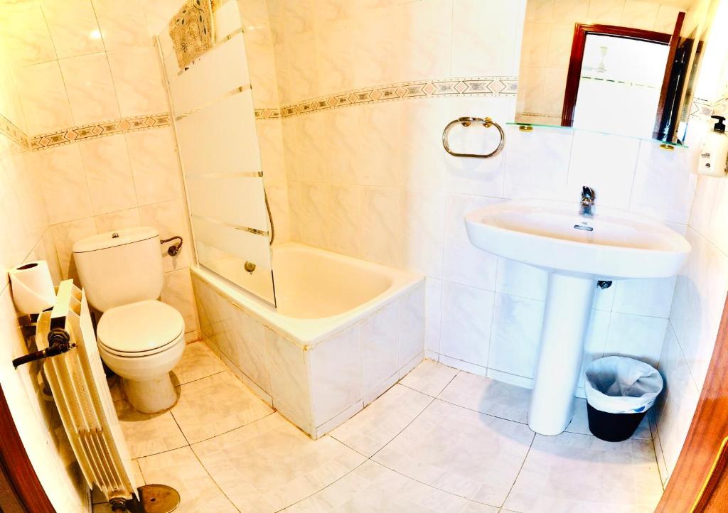 Koupelna v ubytování Hostal Sol Naciente